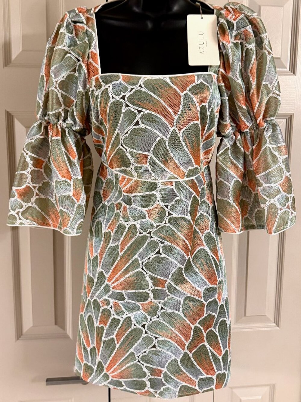NWT Azulu Lagos Sequin Floral Puff Sleeve Mini Dress Size 2 Green Orange NEW